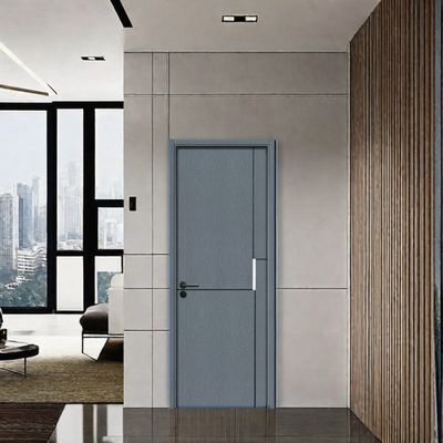 Porta interior de WPC ecológica com propriedades insonorizadas e resistentes à umidade para espaços residenciais e comerciais